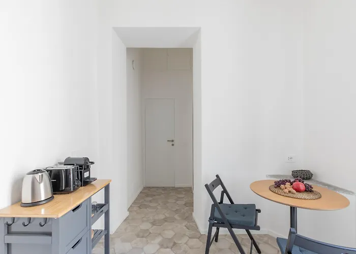 Iflat The Sweet Life In Apartment *